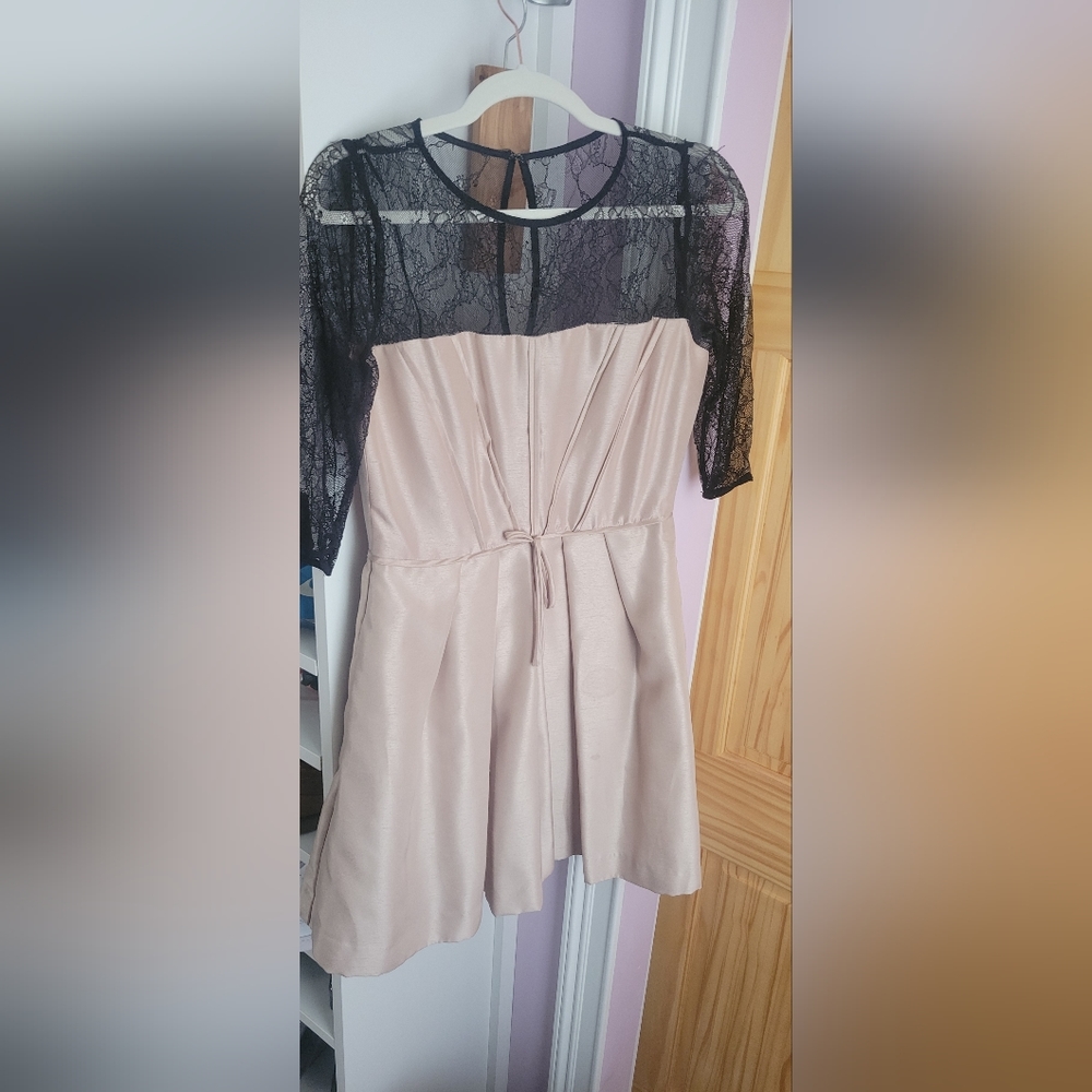Ann Taylor  lace two tone dress